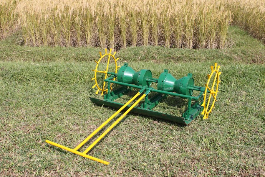 Four Row Paddy Drum Seeder